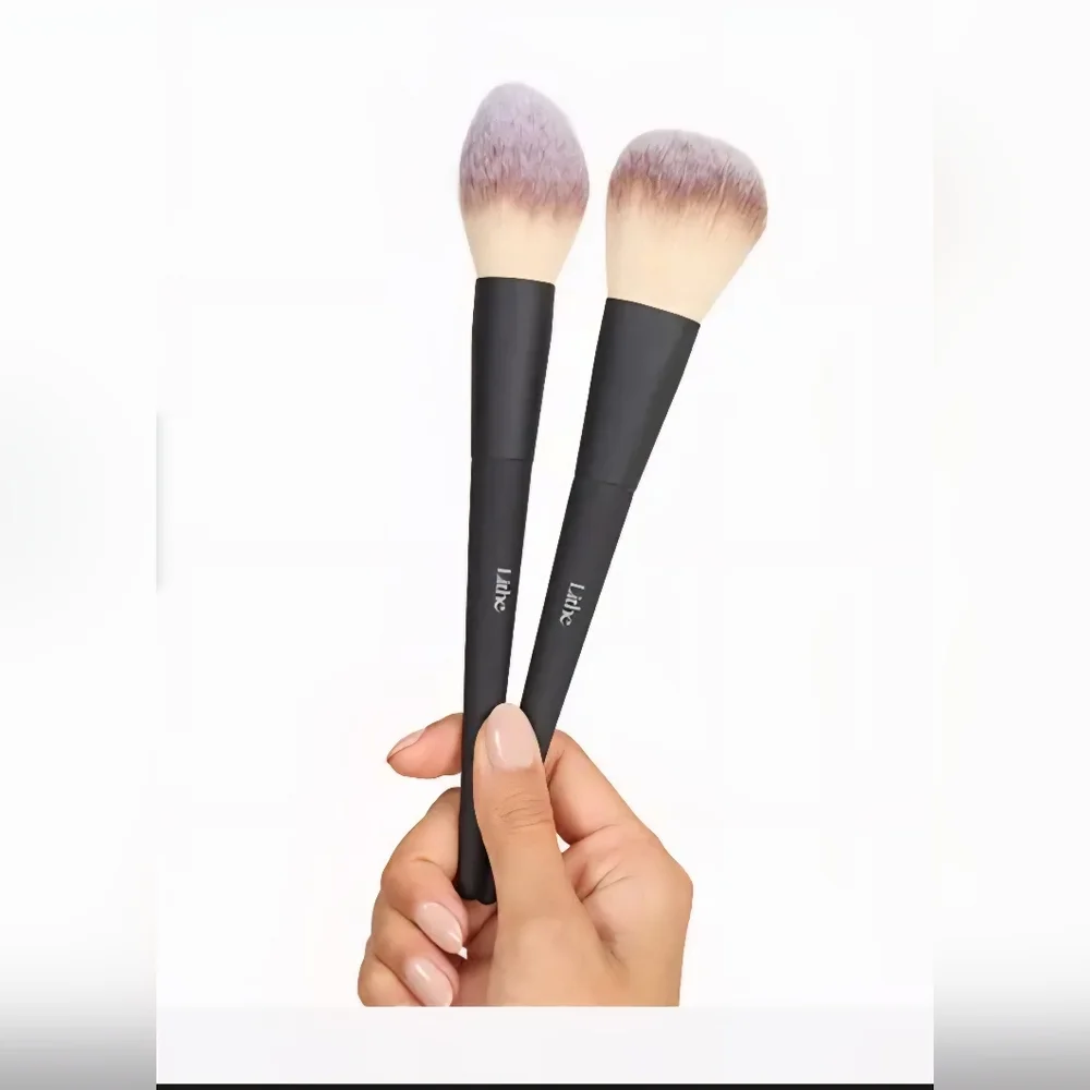 NIB LITHE BEAUTY Essential Face Brush Set